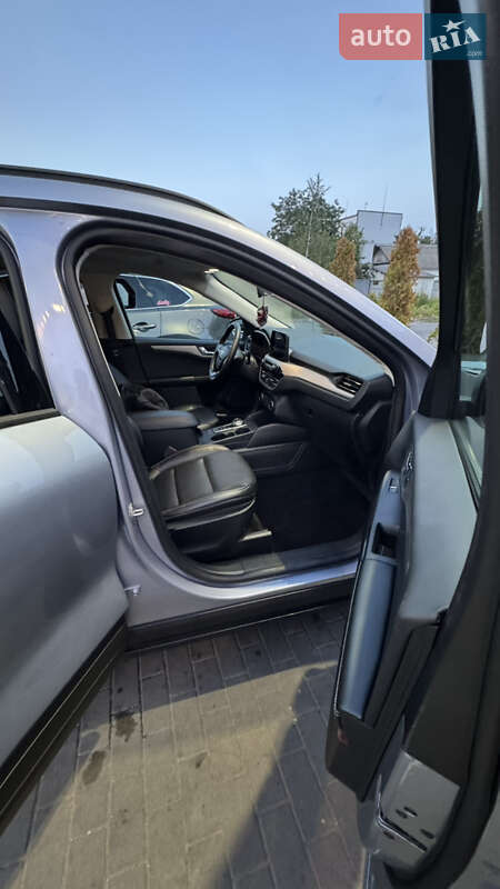 Внедорожник / Кроссовер Ford Escape 2022 в Кременчуге