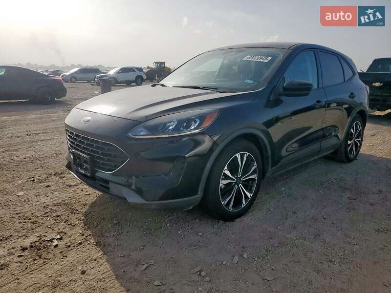 Позашляховик / Кросовер Ford Escape 2021 в Львові