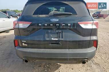 Внедорожник / Кроссовер Ford Escape 2021 в 