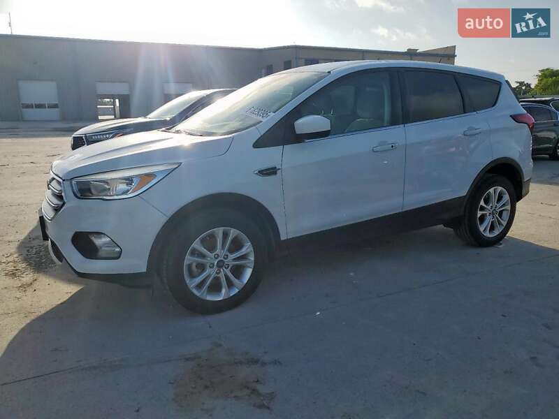 Позашляховик / Кросовер Ford Escape 2019 в Львові