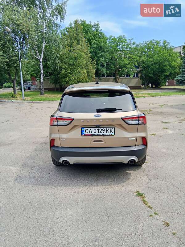 Позашляховик / Кросовер Ford Escape 2019 в Черкасах