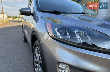 Внедорожник / Кроссовер Ford Escape 2021 в 