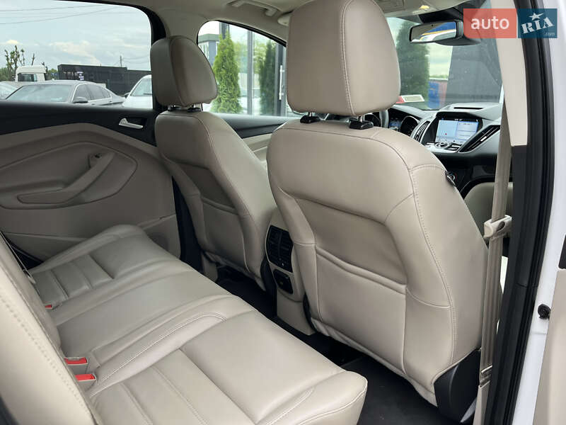 Внедорожник / Кроссовер Ford Escape 2016 в Львове