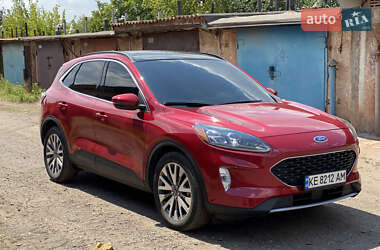 Внедорожник / Кроссовер Ford Escape 2020 в 