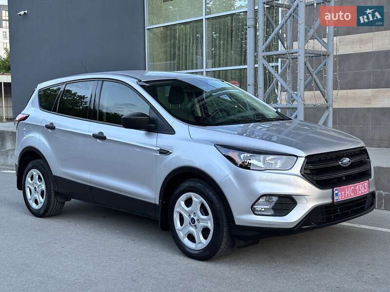 Позашляховик / Кросовер Ford Escape 2018 в Тернополі