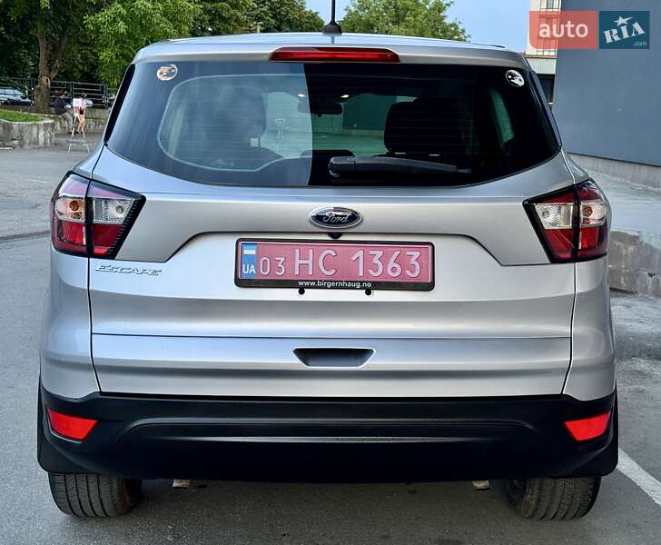 Позашляховик / Кросовер Ford Escape 2018 в Тернополі