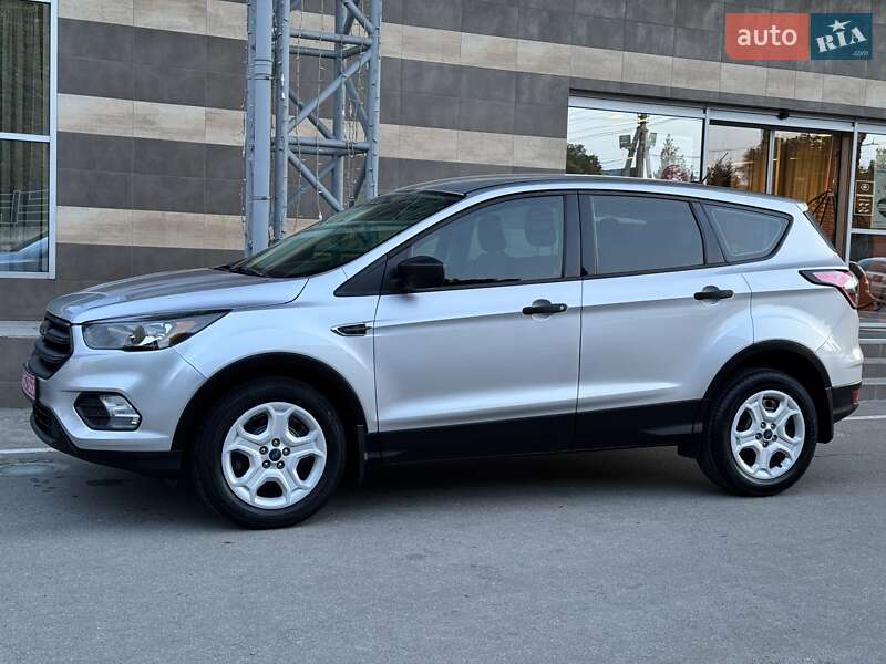 Позашляховик / Кросовер Ford Escape 2018 в Тернополі
