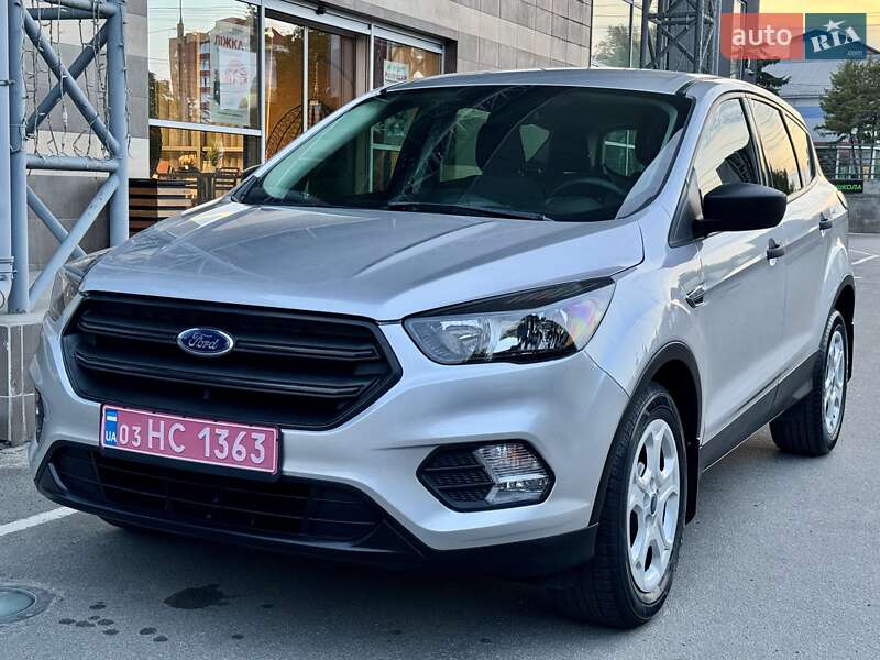 Позашляховик / Кросовер Ford Escape 2018 в Тернополі