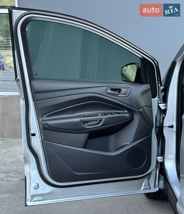 Позашляховик / Кросовер Ford Escape 2018 в Тернополі