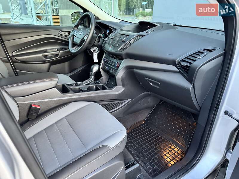 Позашляховик / Кросовер Ford Escape 2018 в Тернополі