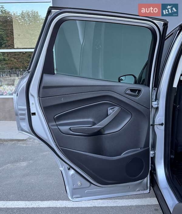 Позашляховик / Кросовер Ford Escape 2018 в Тернополі