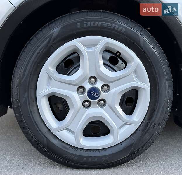 Позашляховик / Кросовер Ford Escape 2018 в Тернополі