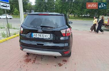 Внедорожник / Кроссовер Ford Escape 2016 в 