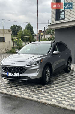 Внедорожник / Кроссовер Ford Escape 2022 в 