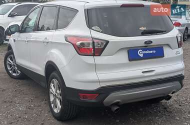 Позашляховик / Кросовер Ford Escape 2016 в 