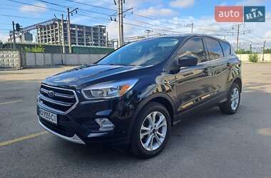 Позашляховик / Кросовер Ford Escape 2016 в Києві