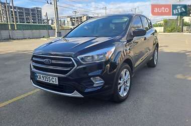 Позашляховик / Кросовер Ford Escape 2016 в 