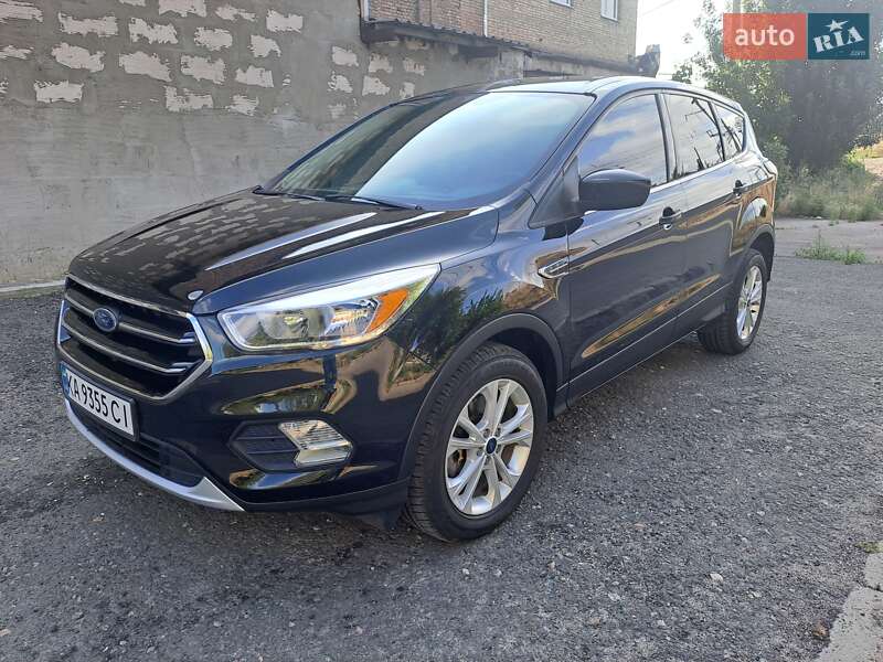 Внедорожник / Кроссовер Ford Escape 2016 в Киеве