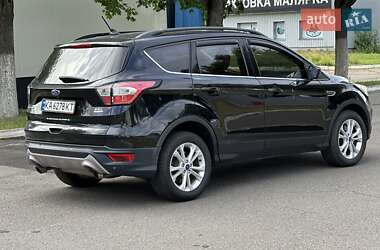 Внедорожник / Кроссовер Ford Escape 2017 в 