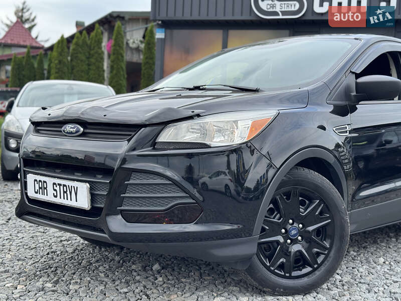 Позашляховик / Кросовер Ford Escape 2016 в Стрию