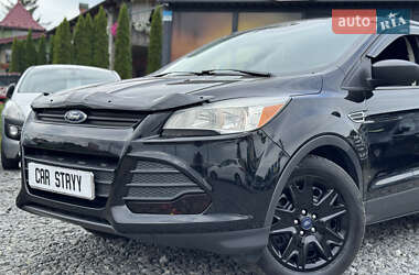 Внедорожник / Кроссовер Ford Escape 2016 в 