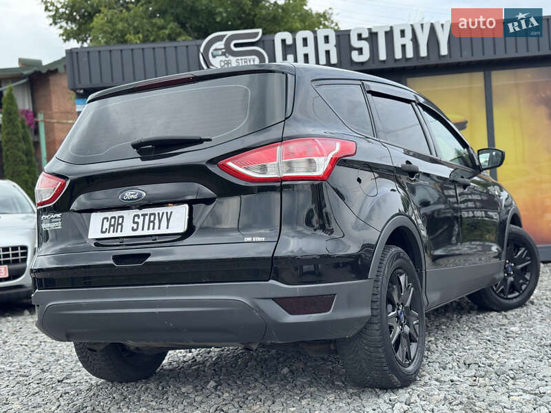 Позашляховик / Кросовер Ford Escape 2016 в Стрию