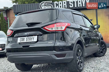 Внедорожник / Кроссовер Ford Escape 2016 в 