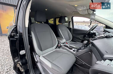 Внедорожник / Кроссовер Ford Escape 2016 в 