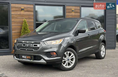 Внедорожник / Кроссовер Ford Escape 2018 в Шептицькому
