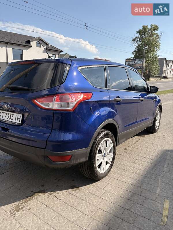 Внедорожник / Кроссовер Ford Escape 2015 в Ивано-Франковске