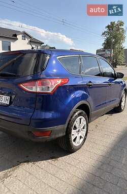 Внедорожник / Кроссовер Ford Escape 2015 в 