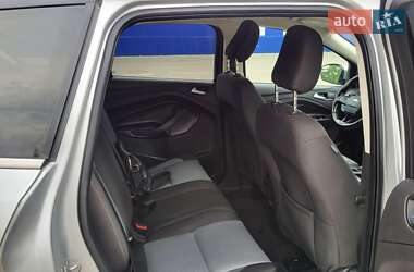 Внедорожник / Кроссовер Ford Escape 2019 в 