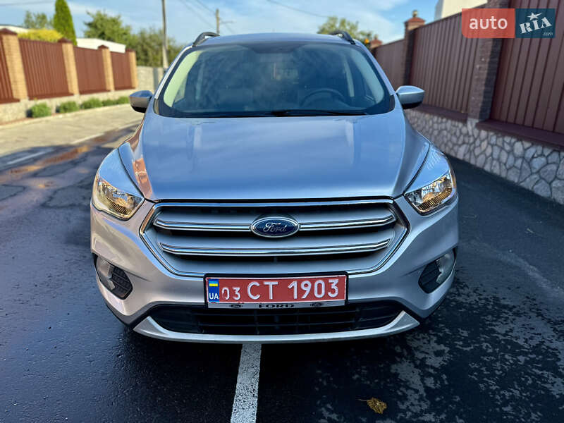 Позашляховик / Кросовер Ford Escape 2018 в Полтаві