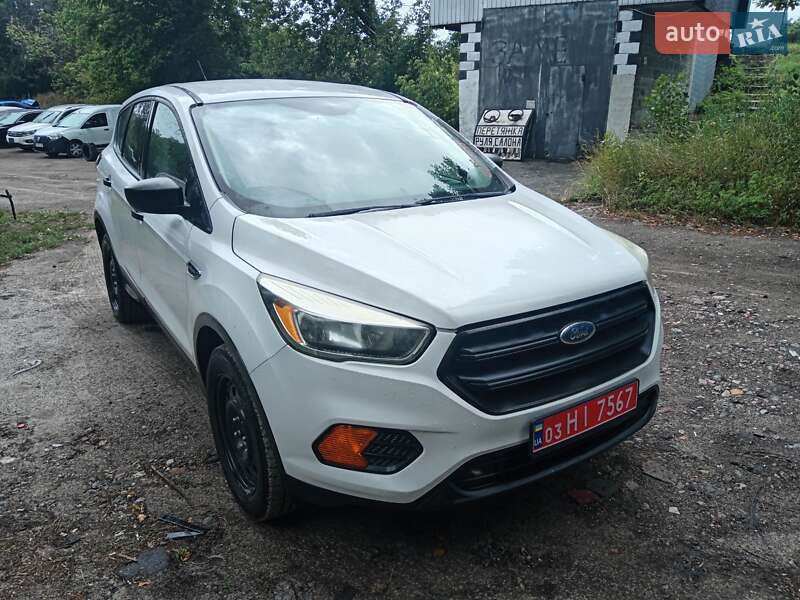 Внедорожник / Кроссовер Ford Escape 2016 в Киеве