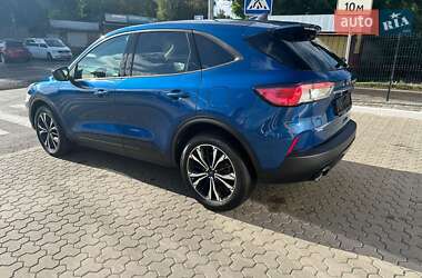 Внедорожник / Кроссовер Ford Escape 2022 в 