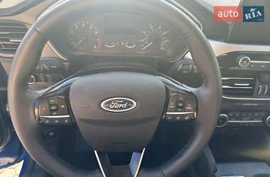 Внедорожник / Кроссовер Ford Escape 2022 в 