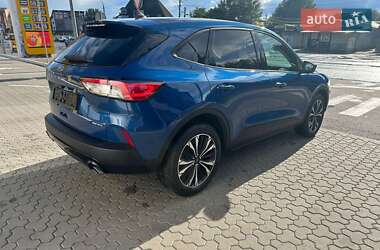 Внедорожник / Кроссовер Ford Escape 2022 в 