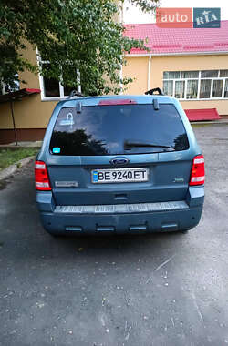 Внедорожник / Кроссовер Ford Escape 2009 в 