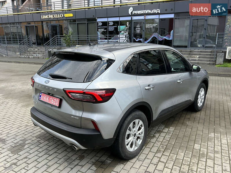 Внедорожник / Кроссовер Ford Escape 2024 в Новояворовске