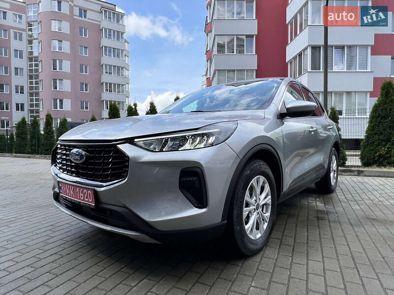 Внедорожник / Кроссовер Ford Escape 2024 в Новояворовске