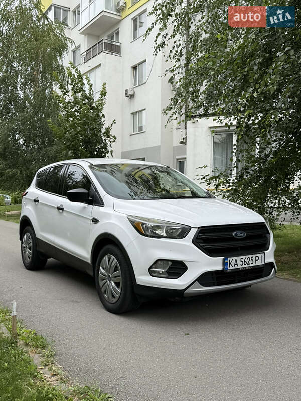 Внедорожник / Кроссовер Ford Escape 2019 в Киеве