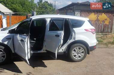 Внедорожник / Кроссовер Ford Escape 2012 в 