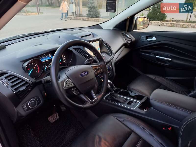 Позашляховик / Кросовер Ford Escape 2018 в Могилів-Подільському