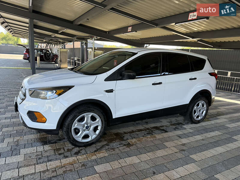 Позашляховик / Кросовер Ford Escape 2019 в Львові