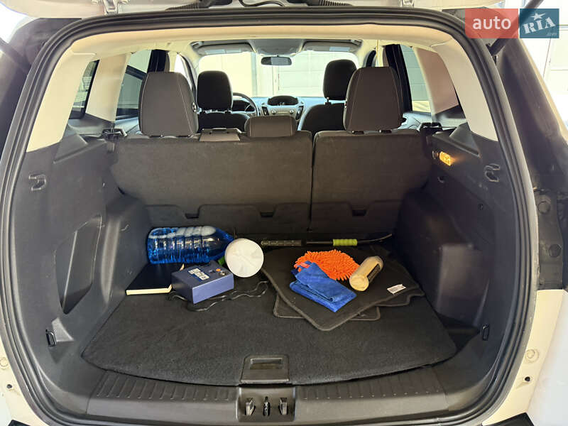 Позашляховик / Кросовер Ford Escape 2019 в Львові