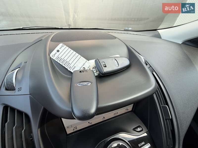 Внедорожник / Кроссовер Ford Escape 2019 в Львове