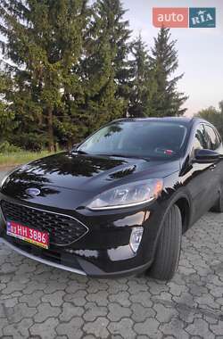 Внедорожник / Кроссовер Ford Escape 2021 в 