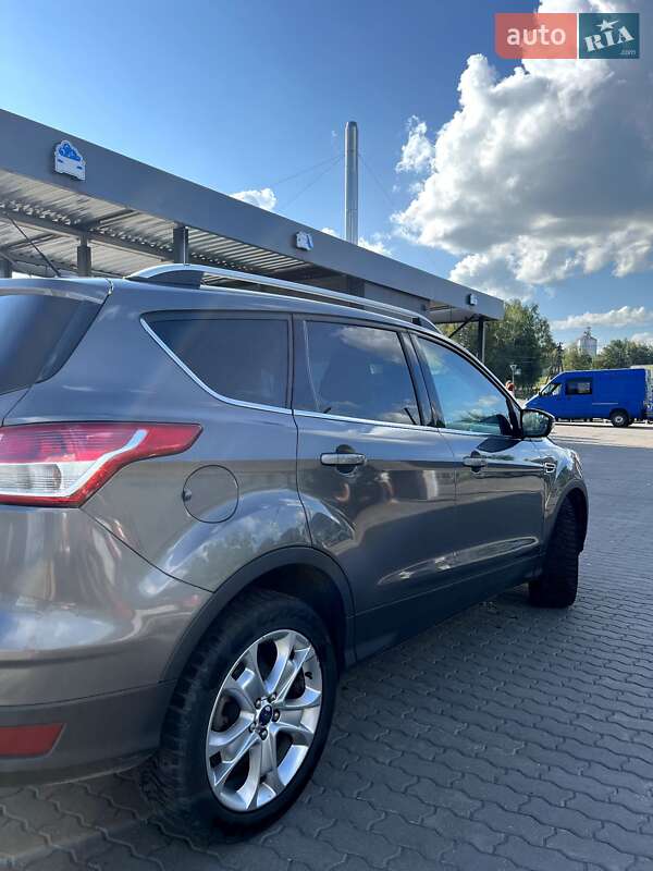 Позашляховик / Кросовер Ford Escape 2013 в Ружині