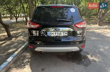 Внедорожник / Кроссовер Ford Escape 2016 в 