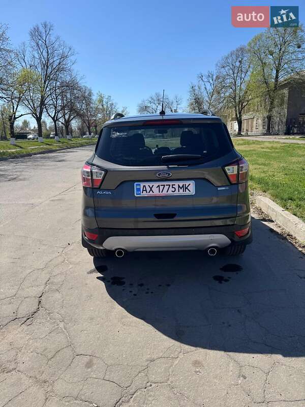 Позашляховик / Кросовер Ford Escape 2018 в Харкові